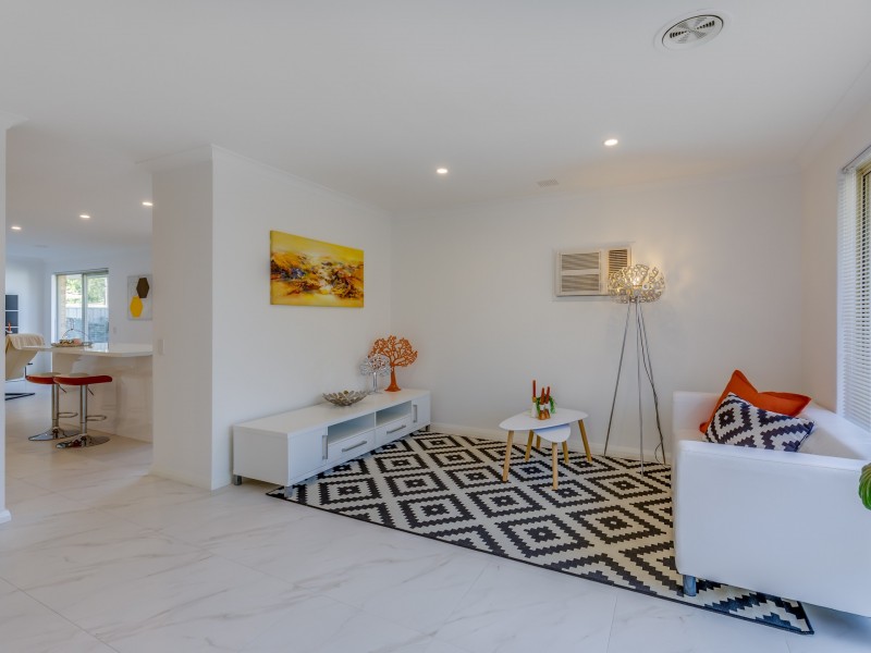 6 Calca Place, Kenwick WA 6107