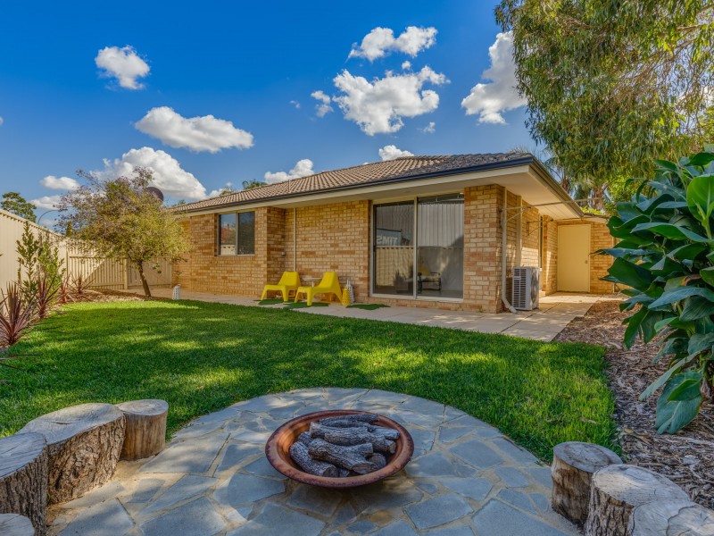 6 Calca Place, Kenwick WA 6107