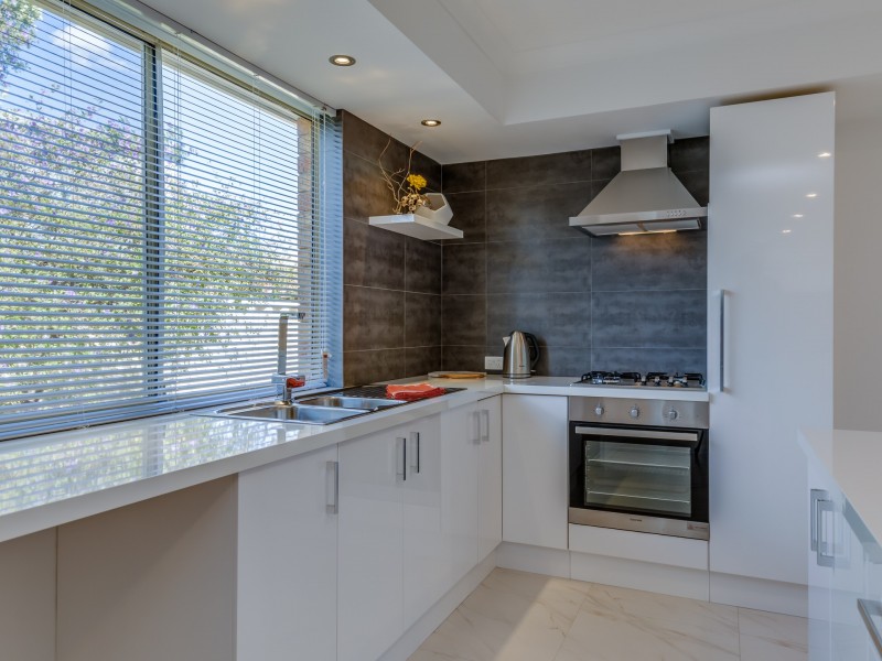 6 Calca Place, Kenwick WA 6107