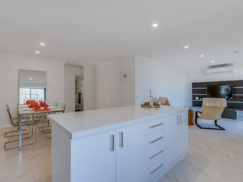 6 Calca Place, Kenwick WA 6107