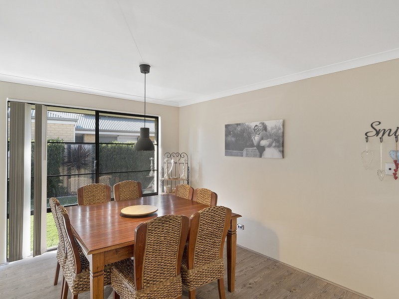 22 Serotina Lane, Aubin Grove WA 6164