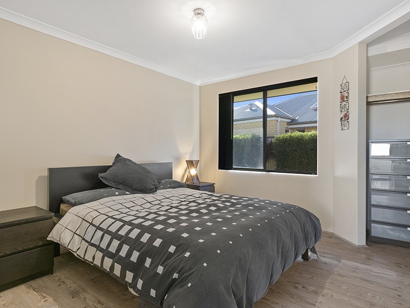 22 Serotina Lane, Aubin Grove WA 6164