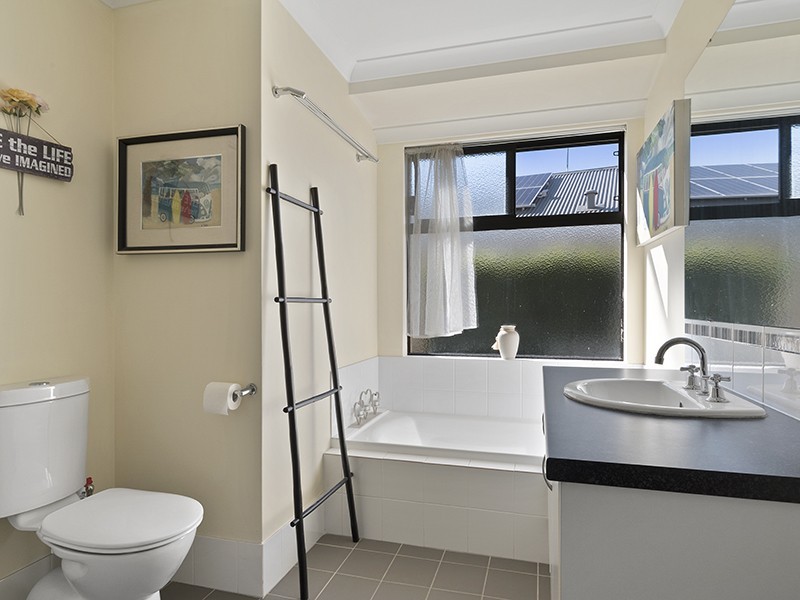 22 Serotina Lane, Aubin Grove WA 6164