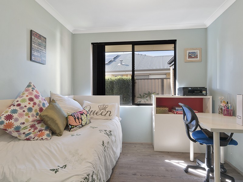 22 Serotina Lane, Aubin Grove WA 6164