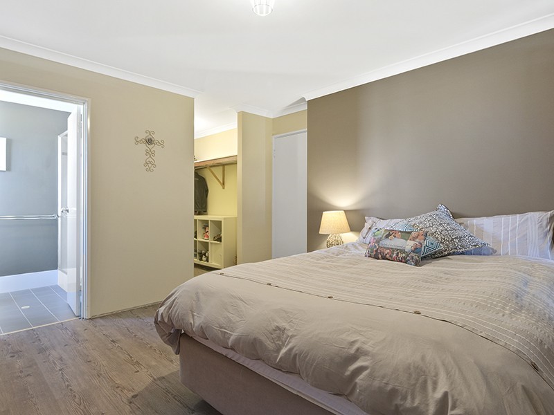 22 Serotina Lane, Aubin Grove WA 6164