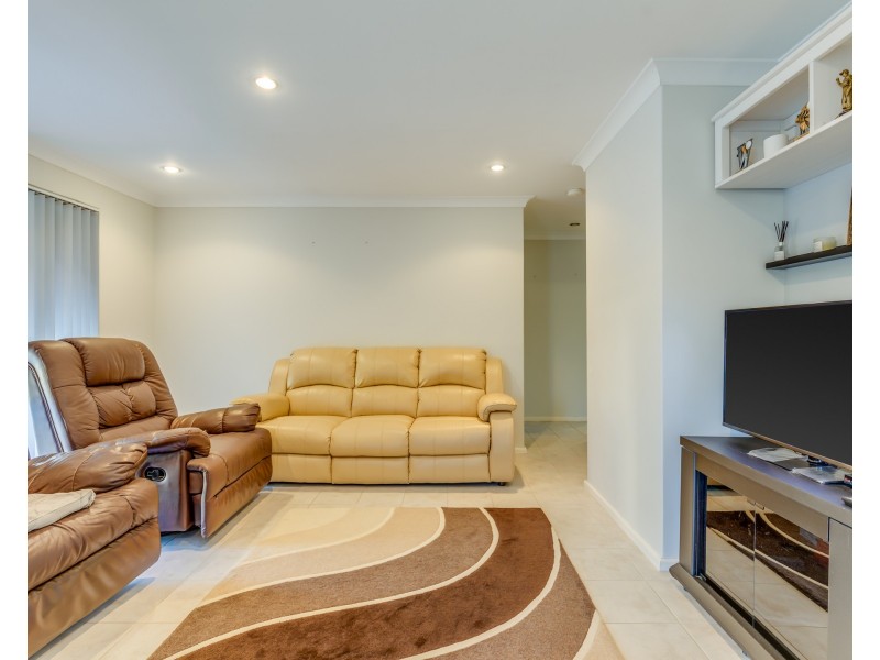 5/6 Neon Close, Parkwood WA 6147