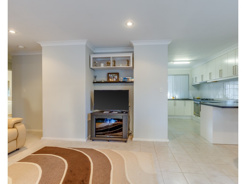 5/6 Neon Close, Parkwood WA 6147