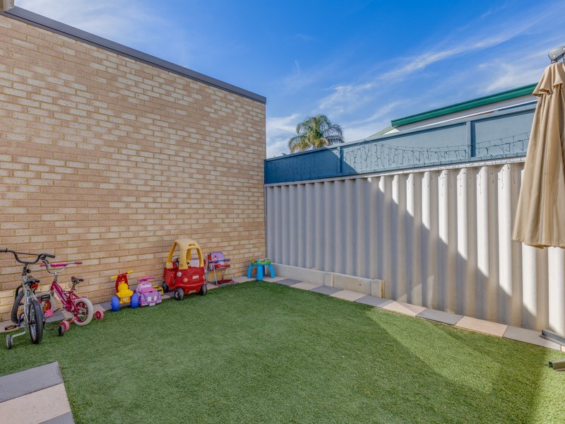 9B Preston Way, Balga WA 6061