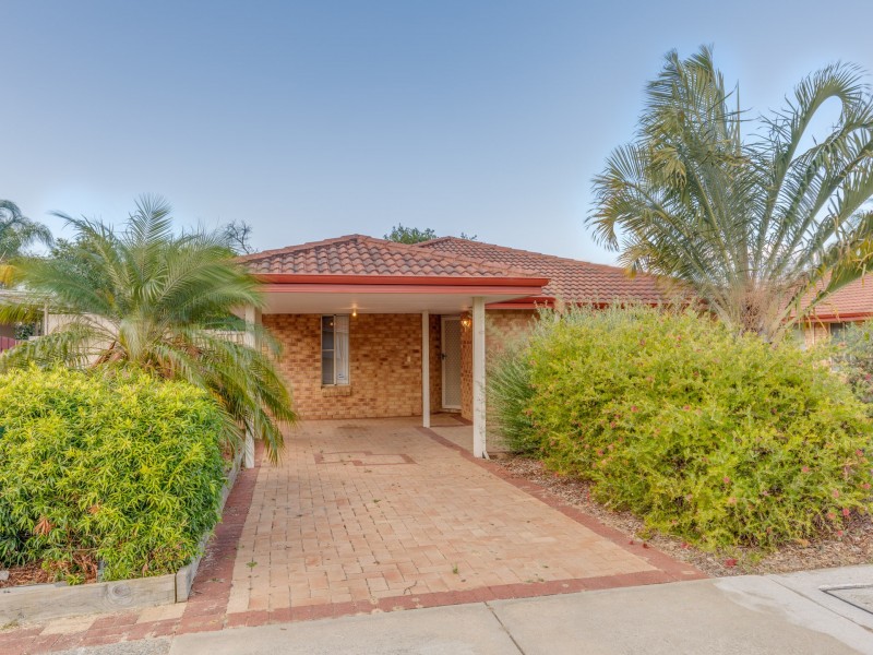 1/18 Latham Road, Ferndale WA 6148