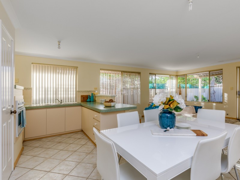 1/18 Latham Road, Ferndale WA 6148