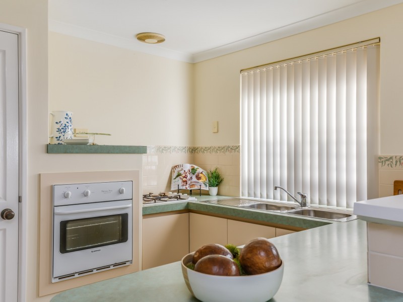 1/18 Latham Road, Ferndale WA 6148