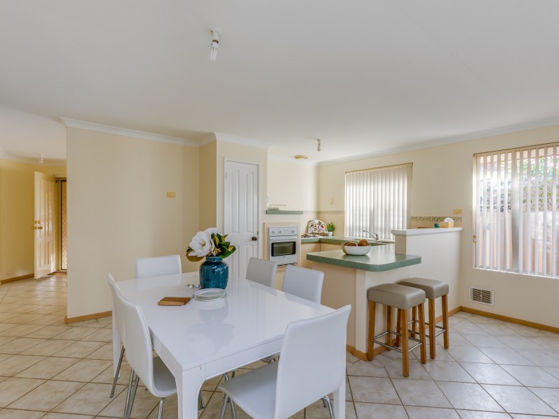 1/18 Latham Road, Ferndale WA 6148