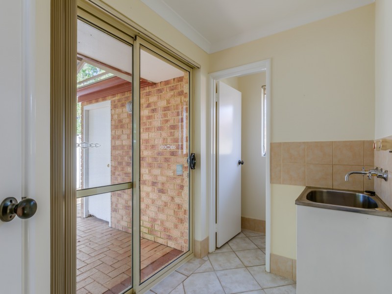 1/18 Latham Road, Ferndale WA 6148