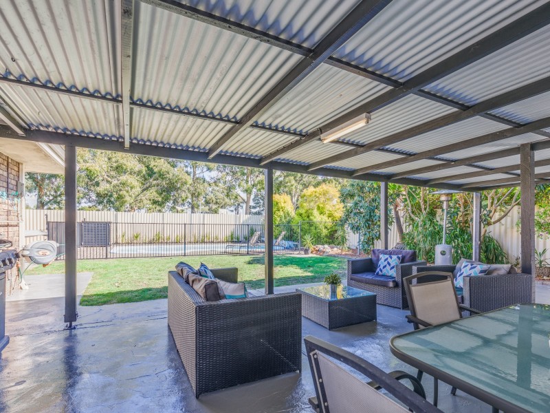 18 Meuller Way, Thornlie WA 6108