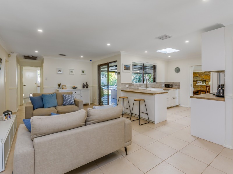 18 Meuller Way, Thornlie WA 6108