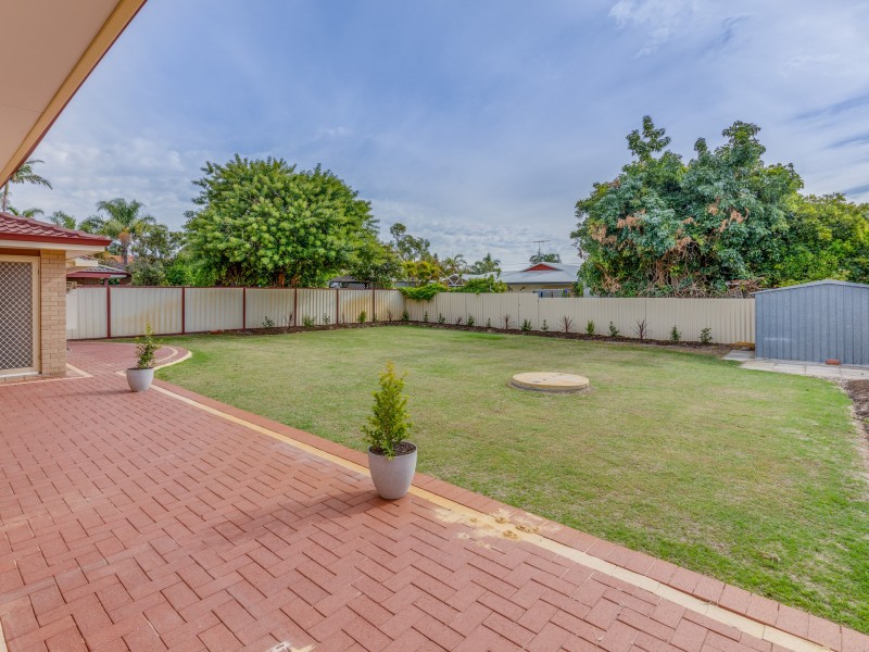 24 Jardine Court, Thornlie WA 6108