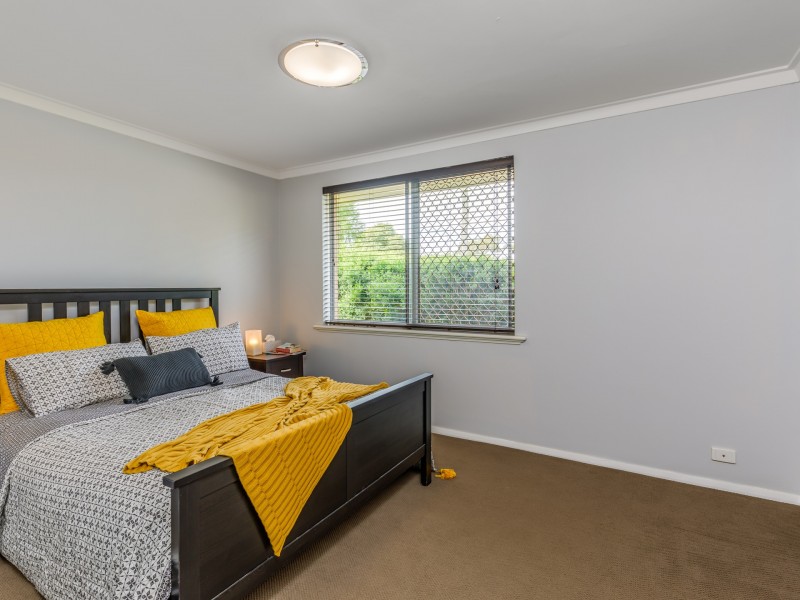 24 Jardine Court, Thornlie WA 6108