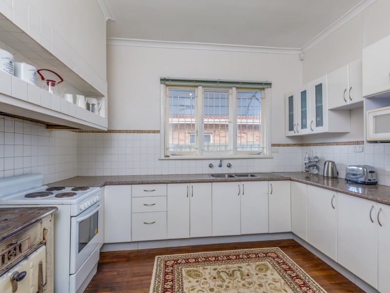 365 Sydenham Street, Belmont WA 6104