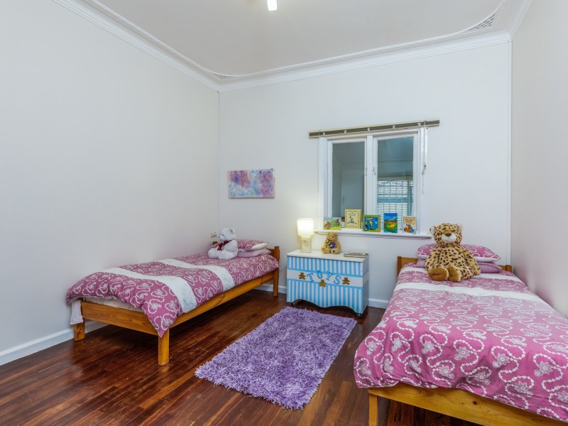 365 Sydenham Street, Belmont WA 6104