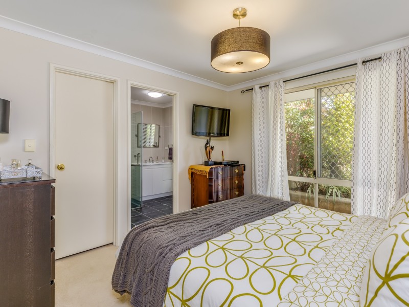 1/10 Norman Street, St James WA 6102