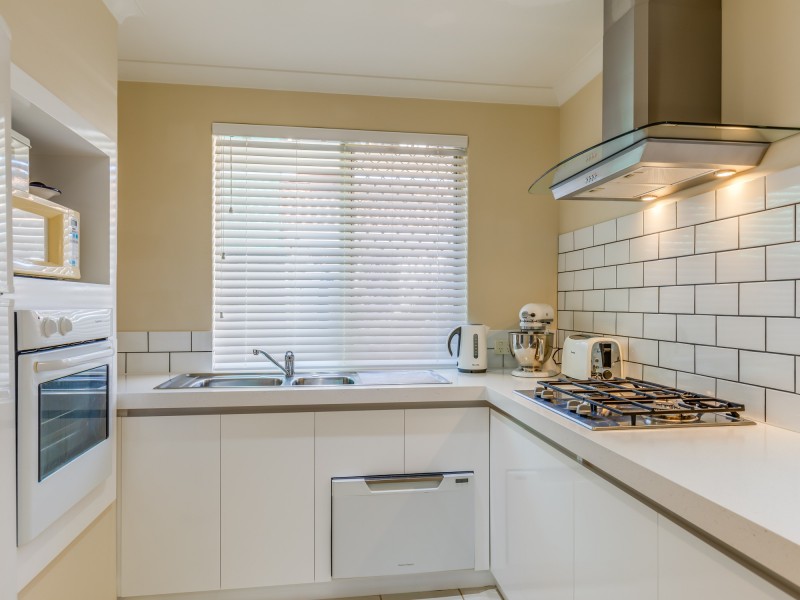 1/10 Norman Street, St James WA 6102