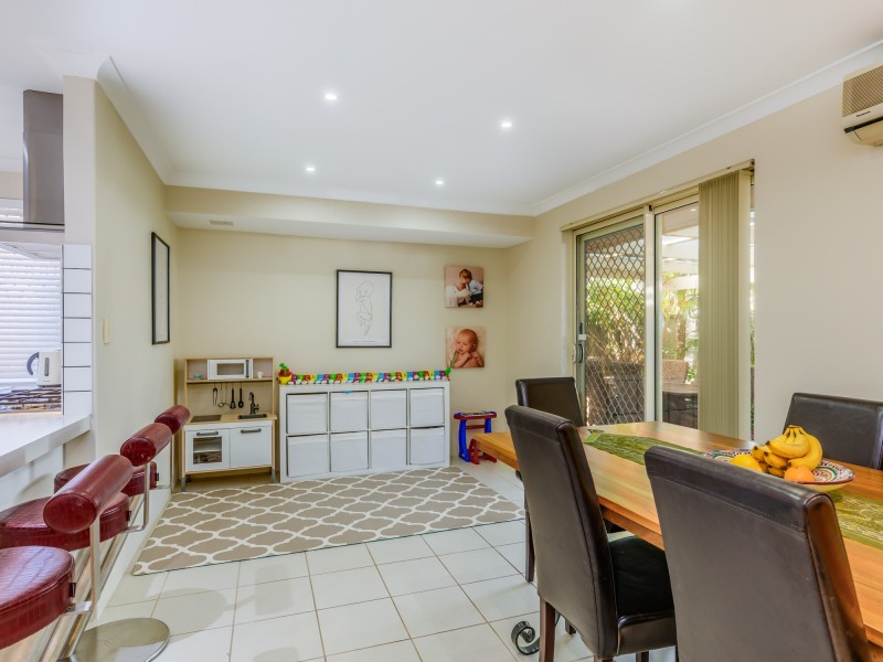 1/10 Norman Street, St James WA 6102