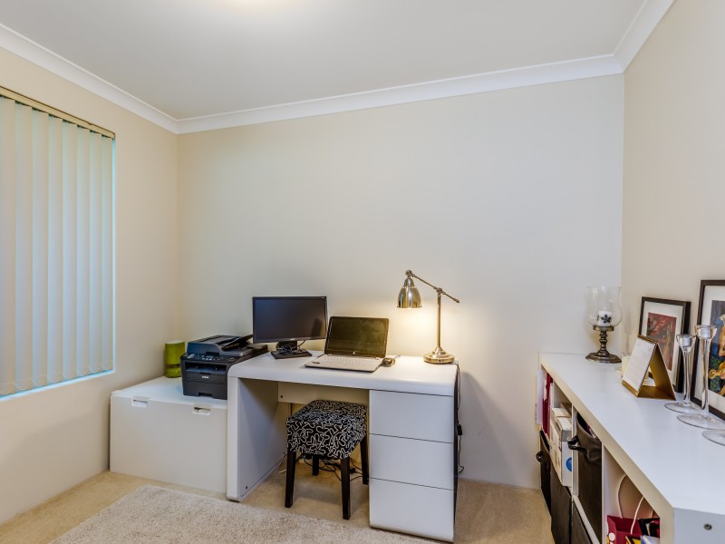 1/10 Norman Street, St James WA 6102