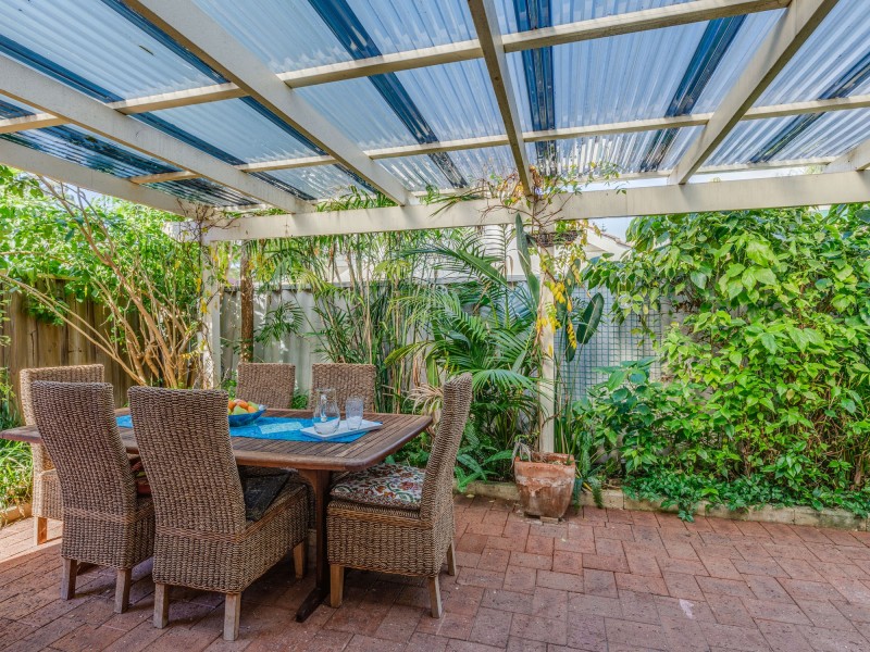 1/10 Norman Street, St James WA 6102