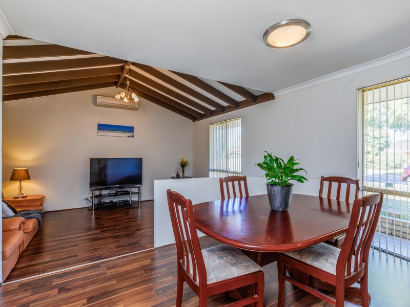 11 Castlereagh Circle, Port Kennedy WA 6172