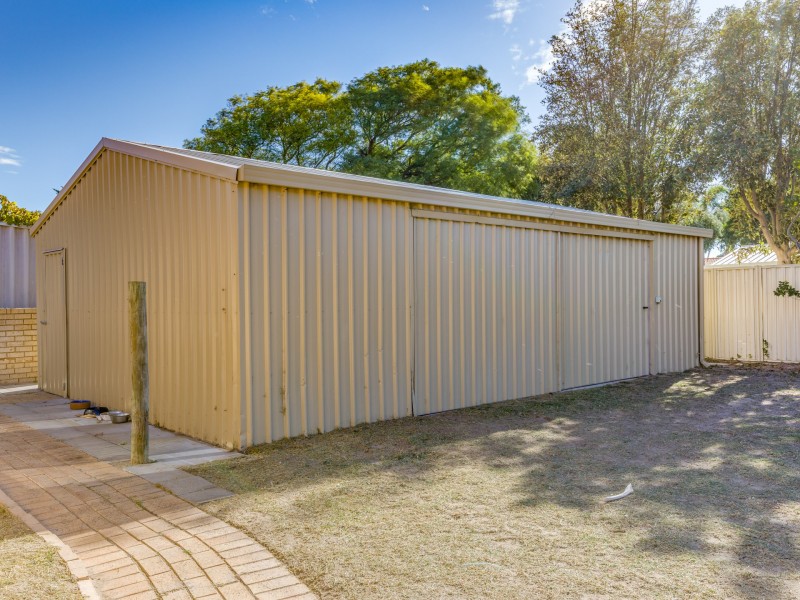 11 Castlereagh Circle, Port Kennedy WA 6172