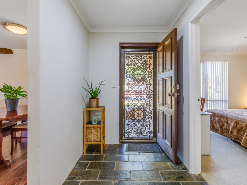 11 Castlereagh Circle, Port Kennedy WA 6172