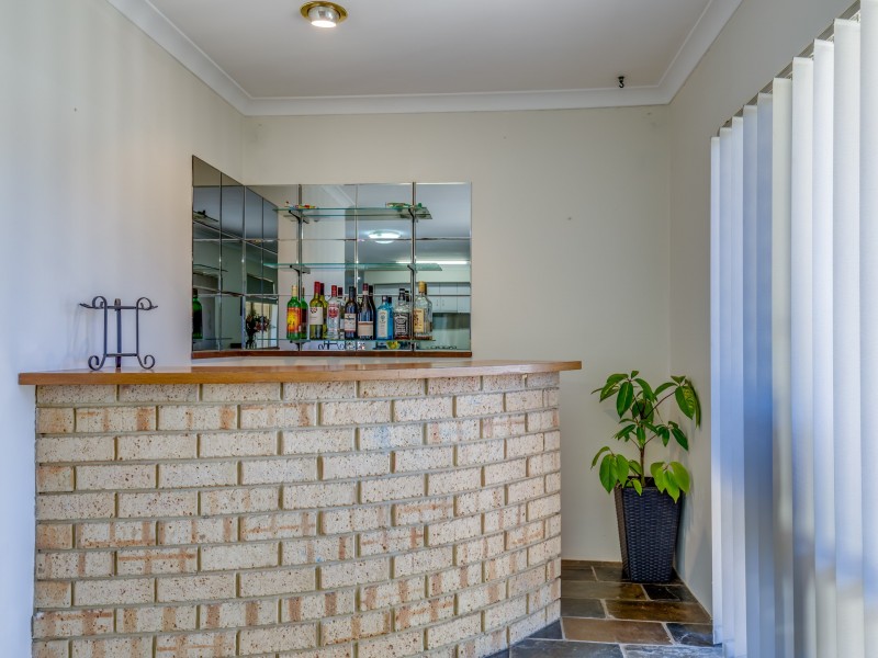 11 Castlereagh Circle, Port Kennedy WA 6172