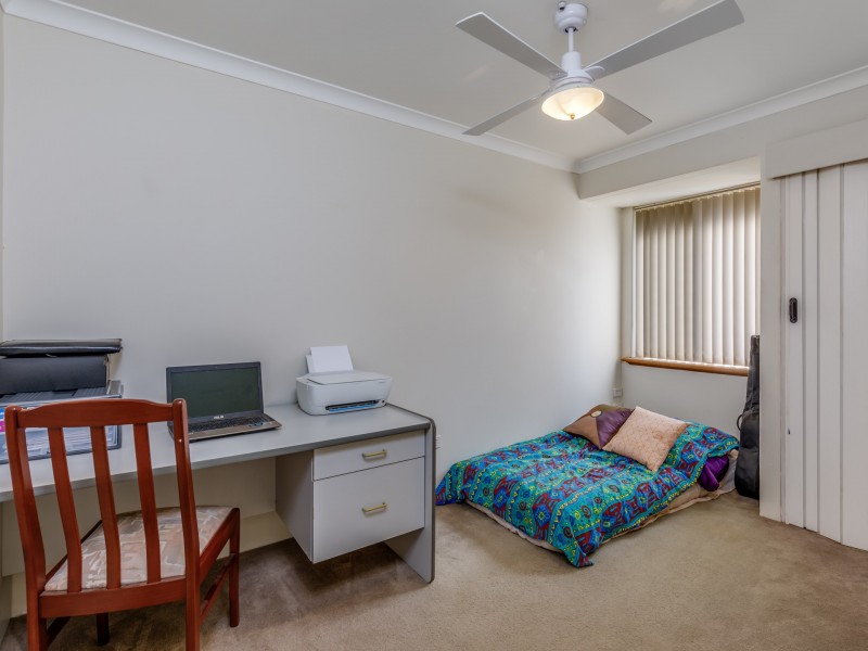 11 Castlereagh Circle, Port Kennedy WA 6172