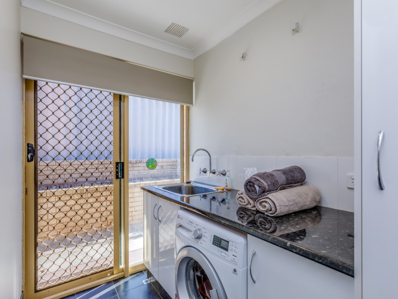 11 Castlereagh Circle, Port Kennedy WA 6172