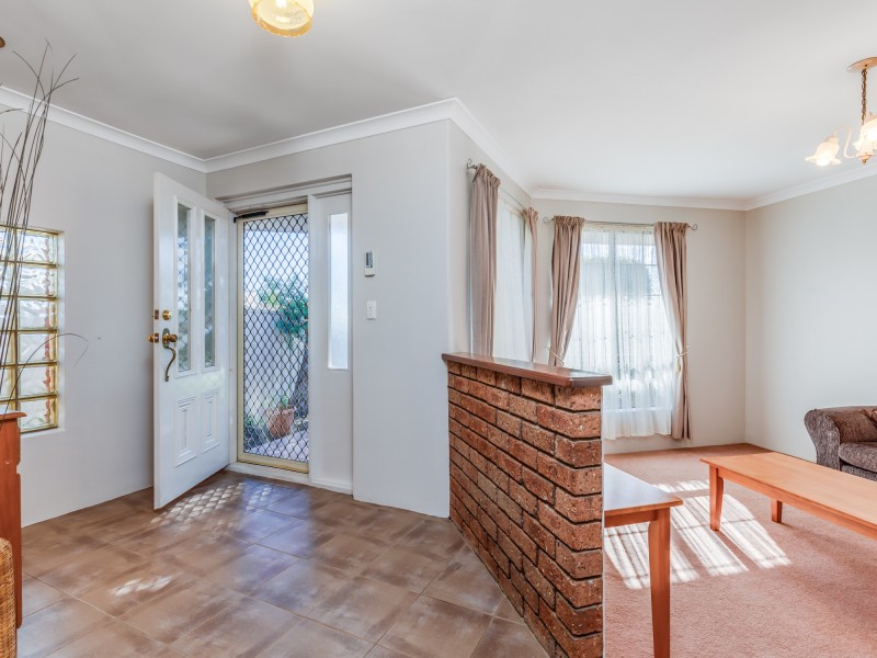 14 Goshawk Place, Huntingdale WA 6110