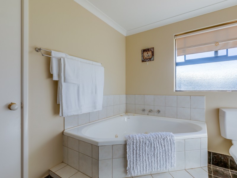 610 Leipold Road, Oldbury WA 6121