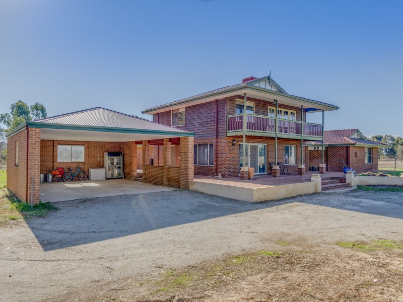 610 Leipold Road, Oldbury WA 6121