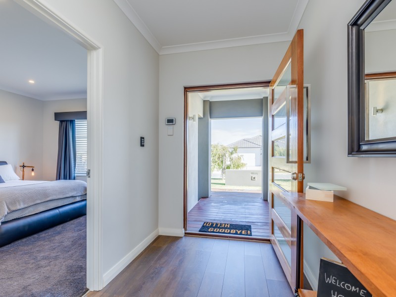 18 Binomial Way, Piara Waters WA 6112