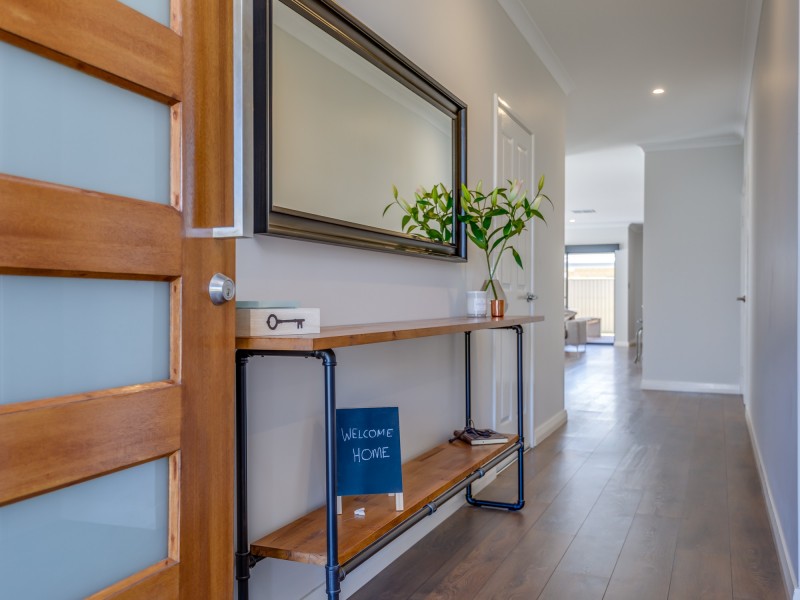 18 Binomial Way, Piara Waters WA 6112