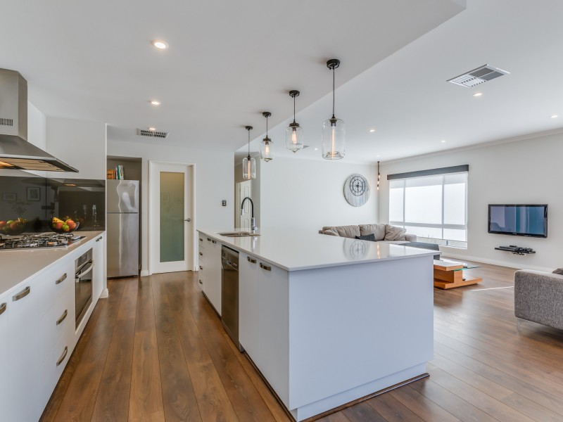 18 Binomial Way, Piara Waters WA 6112