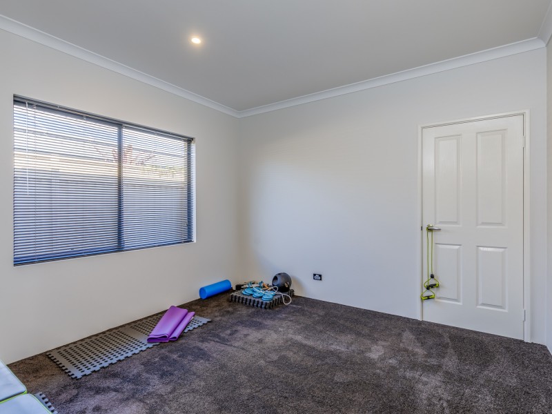 18 Binomial Way, Piara Waters WA 6112
