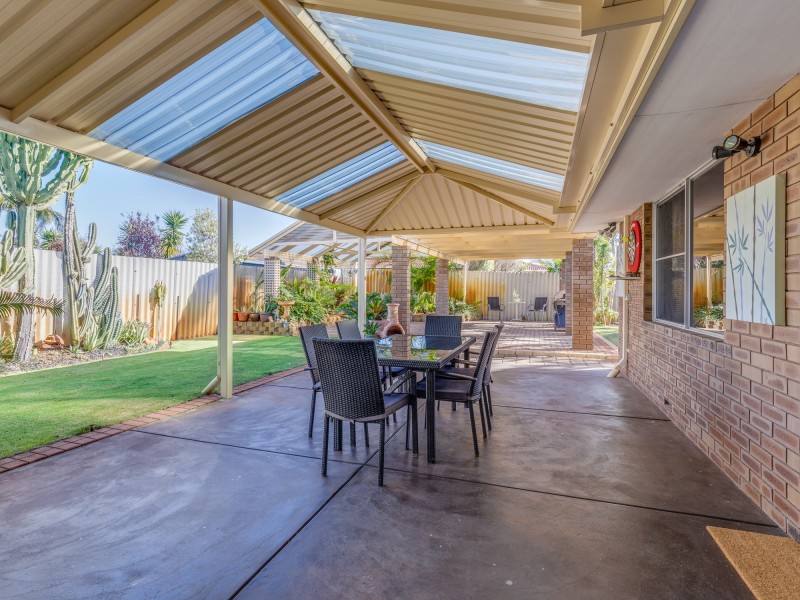 71 Vellgrove Avenue, Parkwood WA 6147