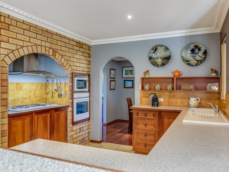 71 Vellgrove Avenue, Parkwood WA 6147