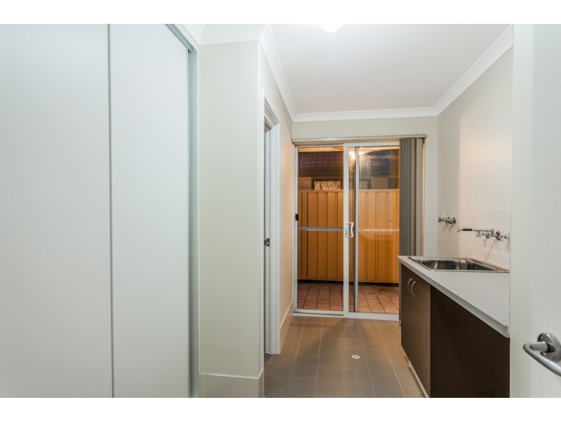 20 Fairlie Road, Canning Vale WA 6155