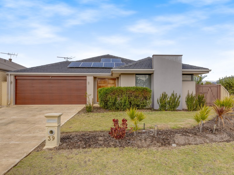 39 Normanby Bend, Success WA 6164