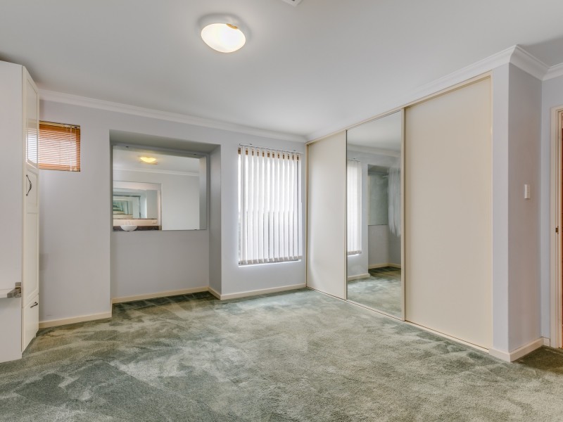 39 Normanby Bend, Success WA 6164