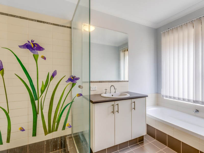 39 Normanby Bend, Success WA 6164