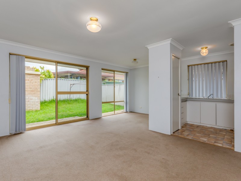 16/98 Simpson Avenue, Rockingham WA 6168
