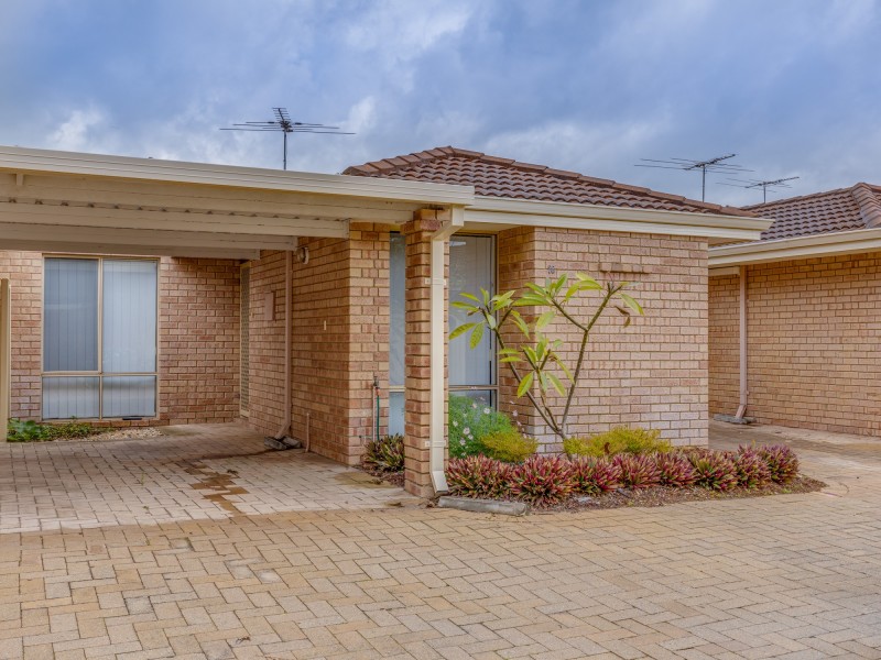 16/98 Simpson Avenue, Rockingham WA 6168