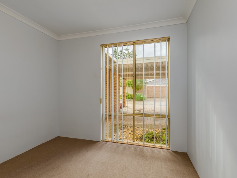 16/98 Simpson Avenue, Rockingham WA 6168